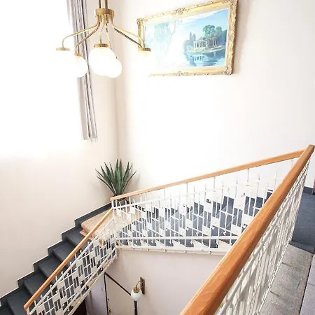 Platan בית הארחה 3*